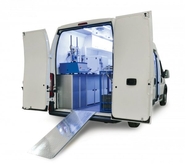 mobil lab 02